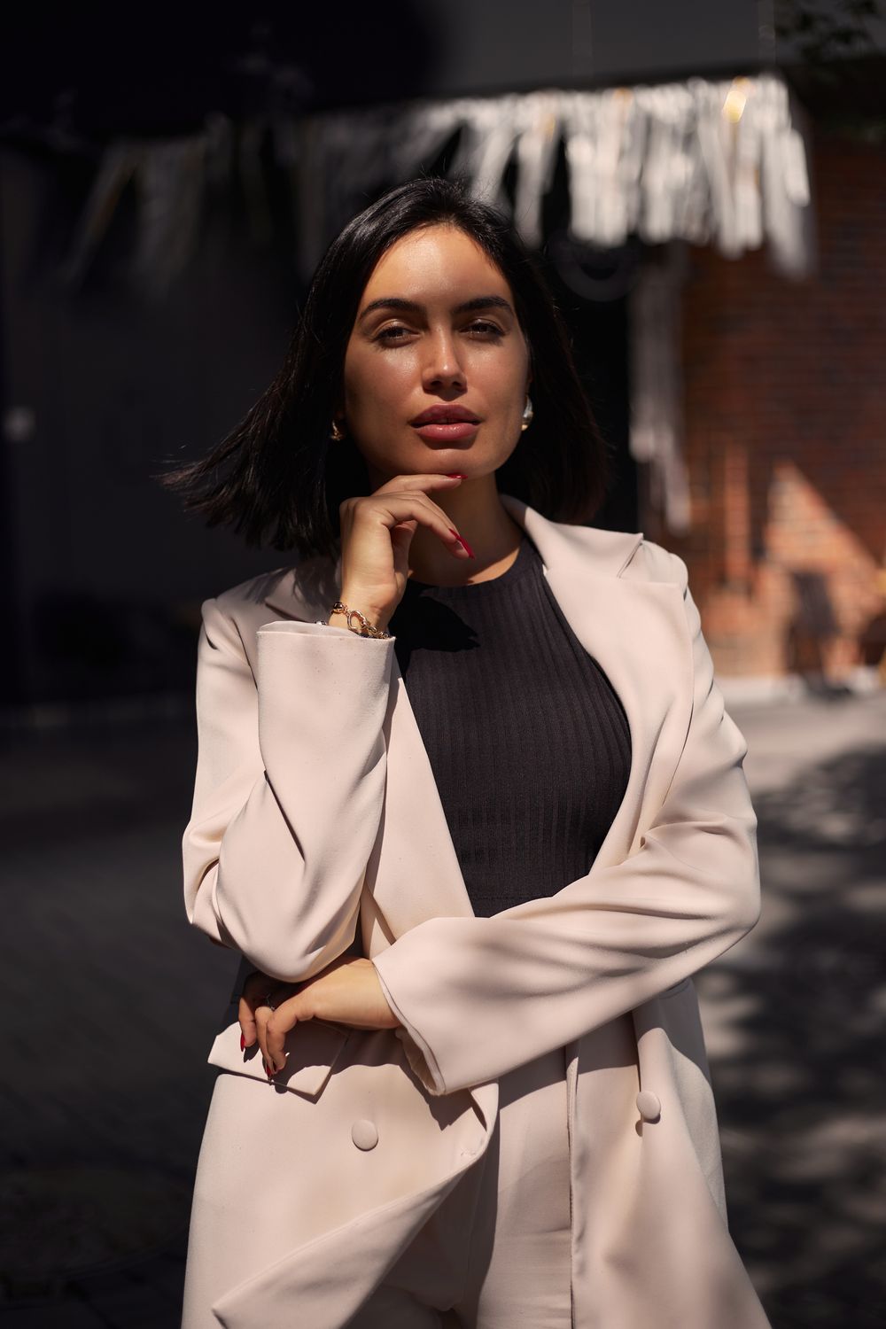 Alpharetta Abnormal Uterine Bleeding Treatment model with black hair